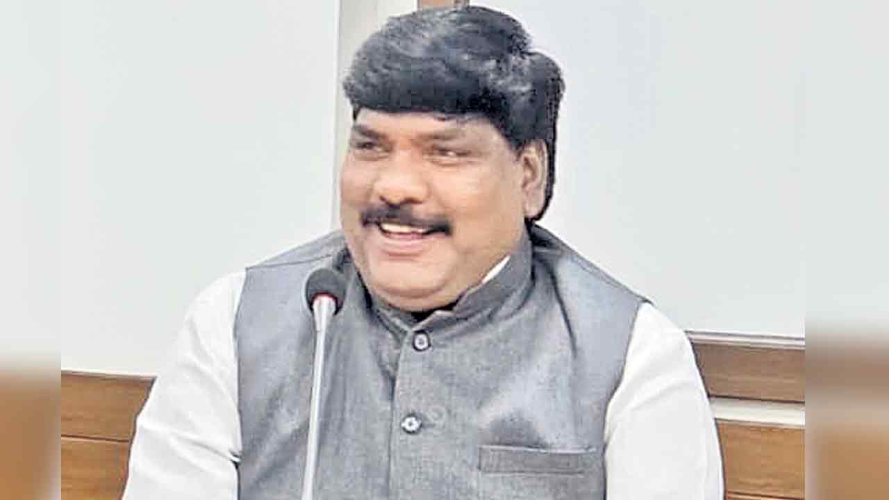 స్టేట్‌ అక్రెడిటేషన్‌ కమిటీ సభ్యుడిగా మారుతీసాగర్‌