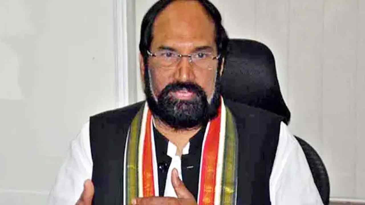 ఇరిగేషన్‌ మంత్రి అవగాహనా రాహిత్యం