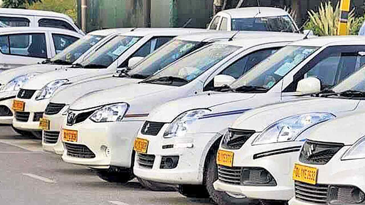 Cab Drivers | క్యాబ్‌ డ్రైవరా.. ఇందిరమ్మ ఇల్లు ఇవ్వం.. కాంగ్రెస్ తీరుపై క్యాబ్ అసోసియేషన్ నేతల ఆవేదన!