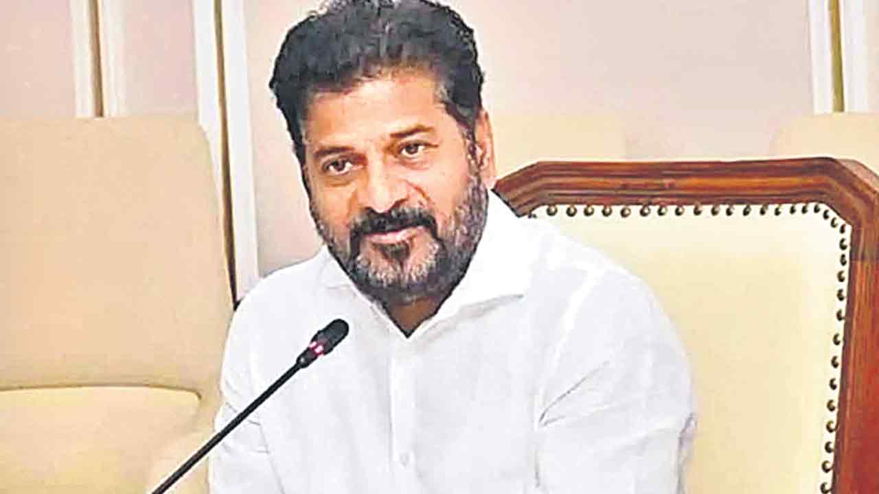 Revanth Reddy | అసెంబ్లీని వదిలి సీఎం టూర్లు!..కేరళ పర్యటన కోసం సమీక్ష సైతం వాయిదా!