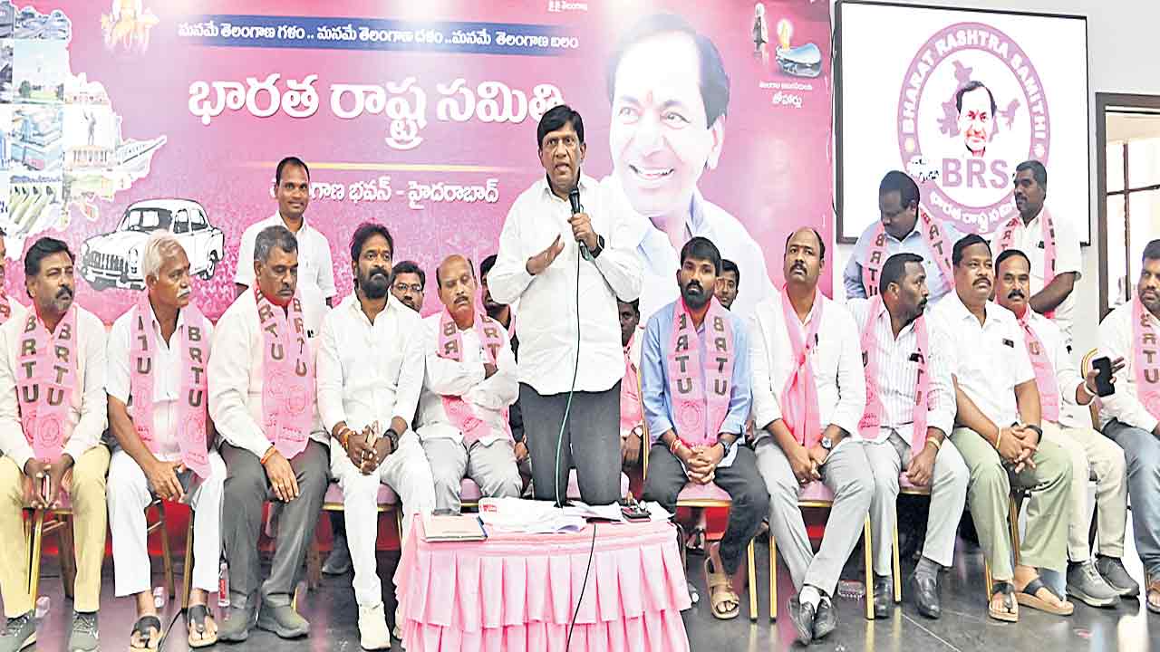 ఆటో కార్మికుల హామీలు అమలు చేయాలి