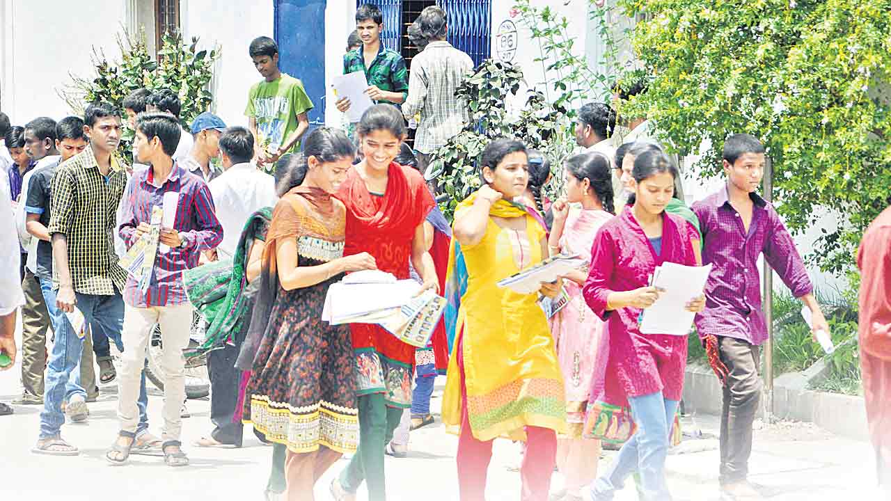 వేసవిలో క్లాసులా?