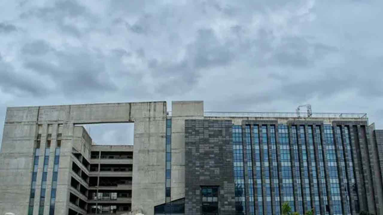 ఐఐటీహెచ్‌లో రెండు కొత్త ఎంటెక్‌ కోర్సులు