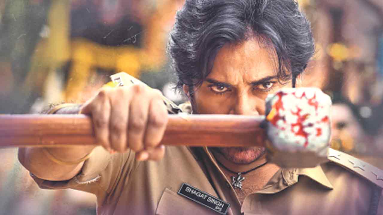 ఉస్తాద్‌ కమాండింగ్‌ అవతారం