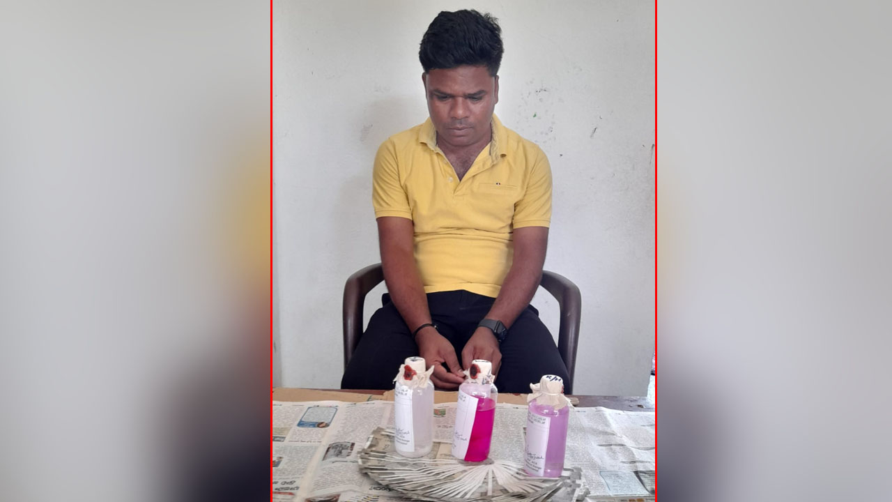 ACB Raid | రూ. 20 వేలు లంచం తీసుకుంటూ ఏసీబీకి చిక్కిన మామడ ఎస్సై