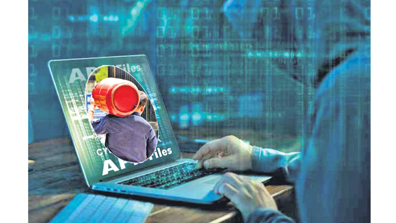 గ్యాస్‌ బుకింగ్‌ పేరుతో మోసాలు