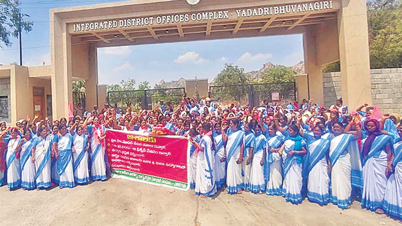 ఆశల బకాయి వేతనాలు విడుదల చేయాలి