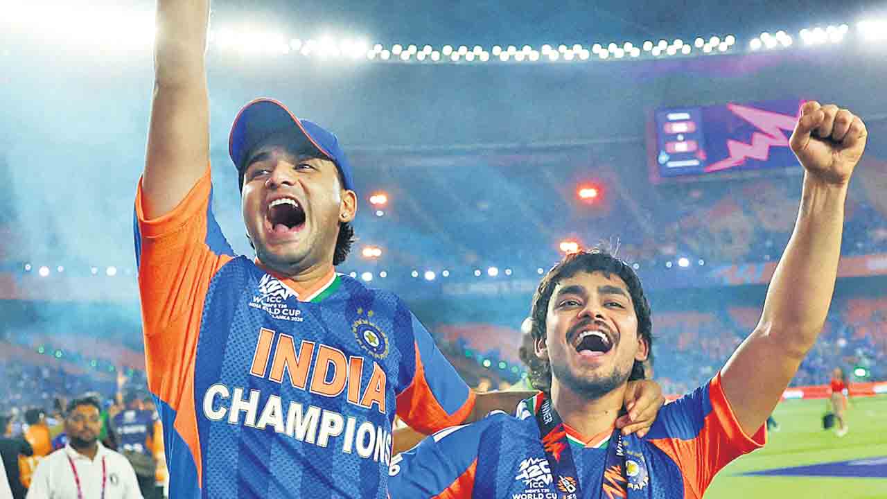 అగ్రస్థానంలోనే అభిషేక్‌