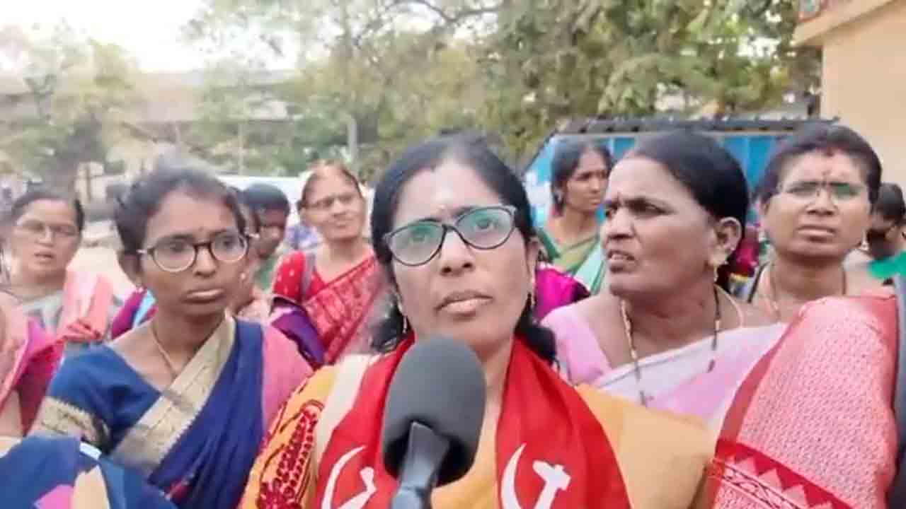 Angawadis | సీఎం రేవంత్‌ రెడ్డి వెంటనే గద్దె దిగిపోవాలి : అంగన్‌ వాడీ టీచర్‌