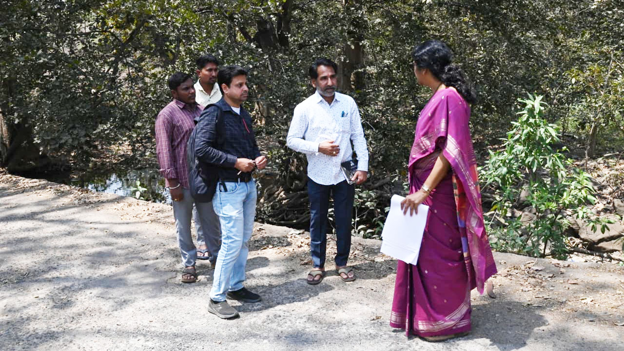 Collector Harita | హైలెవల్‌ వంతెన నిర్మాణానికి చర్యలు తీసుకుంటాం : జిల్లా కలెక్టర్ హరిత