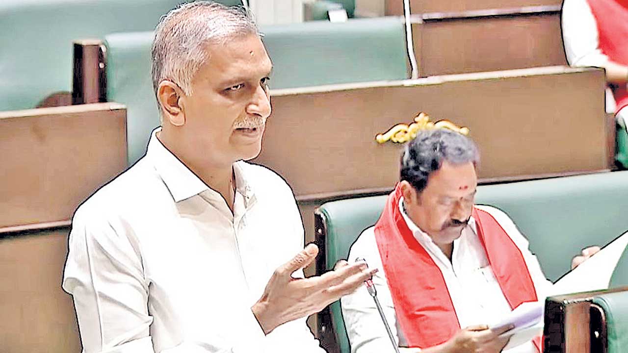 రెండు లక్షల ఉద్యోగాలు ఏవి?