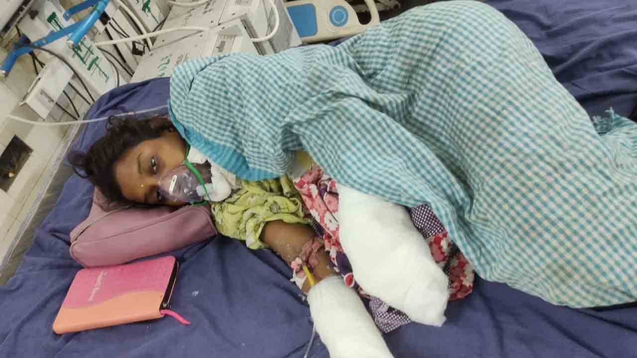 Attack | వేరొకరిని పెళ్లి చేసుకుందని మహిళపై వంటవాడి దాడి