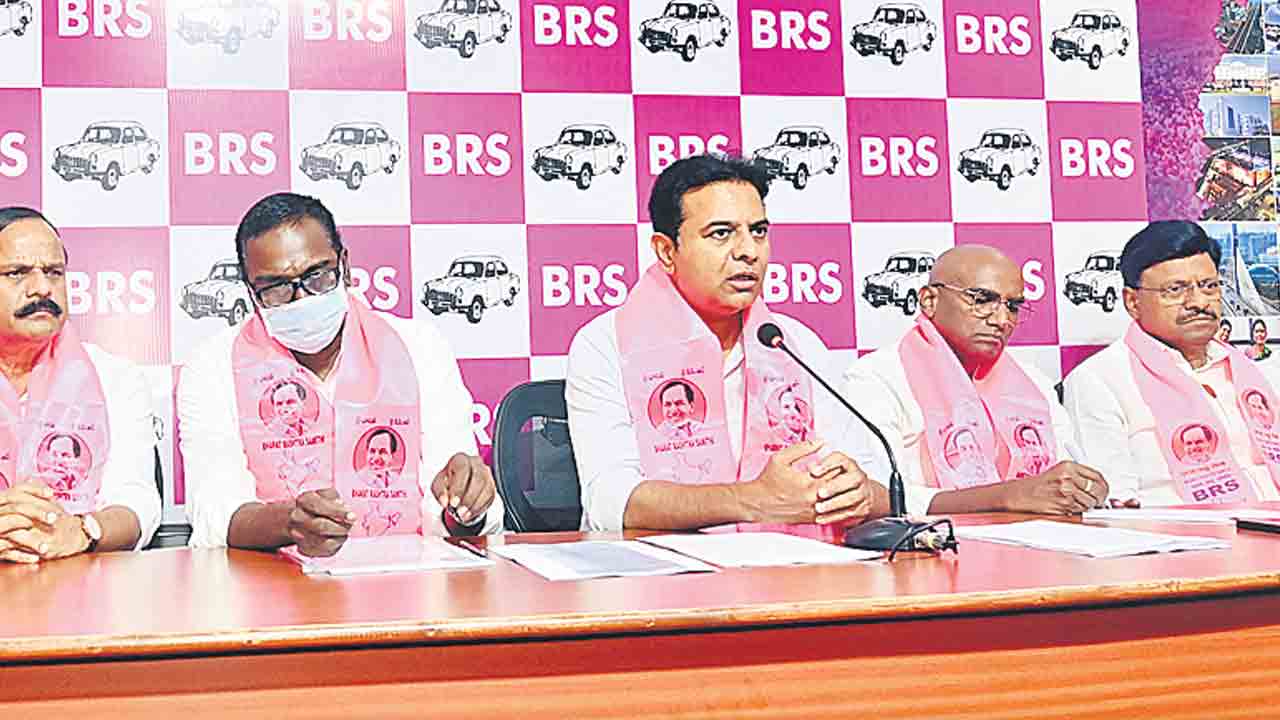 బినామీల కోసమే ఇండ్ల కూల్చివేత