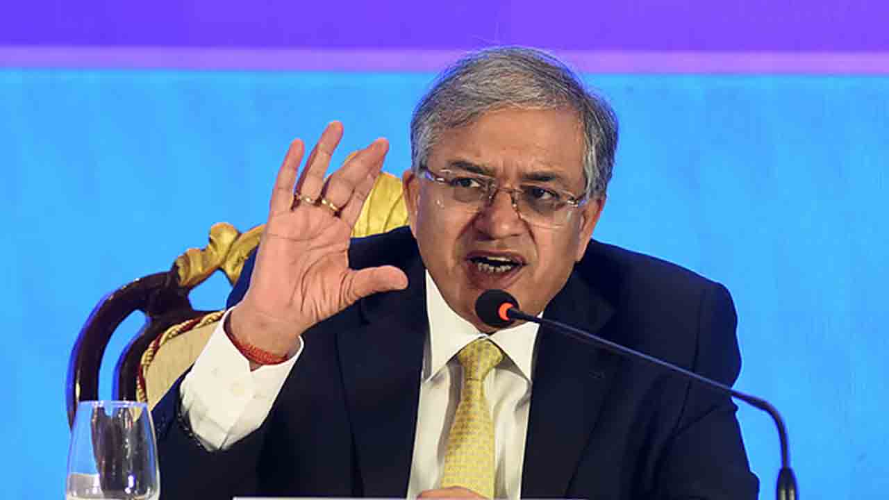 CEC’s removal | సీఈసీ తొలగింపు నోటీసులపై 200 మంది ఎంపీల సంతకాలు..!