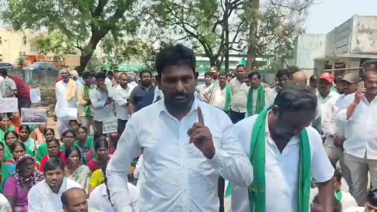 Congress Sarpanch | నా ఊరు ప్రజలు తిండి బంద్‌ చేసిర్రు.. భూసేకరణ ఖచ్చితంగా ఆపేయాలి.. రేవంత్‌ సర్కార్‌కు కాంగ్రెస్‌ సర్పంచ్‌ అల్టిమేటం