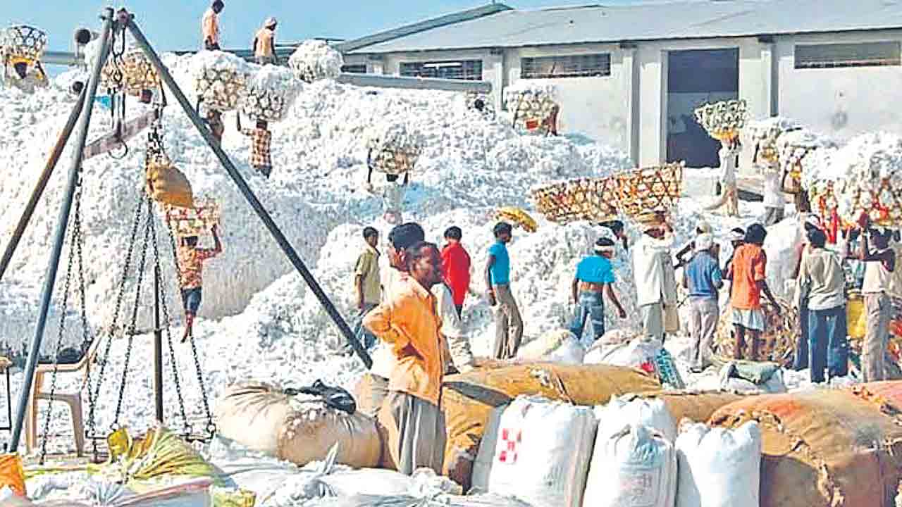 ‘మార్కెటింగ్‌’లో 118 మందిపై కత్తి!