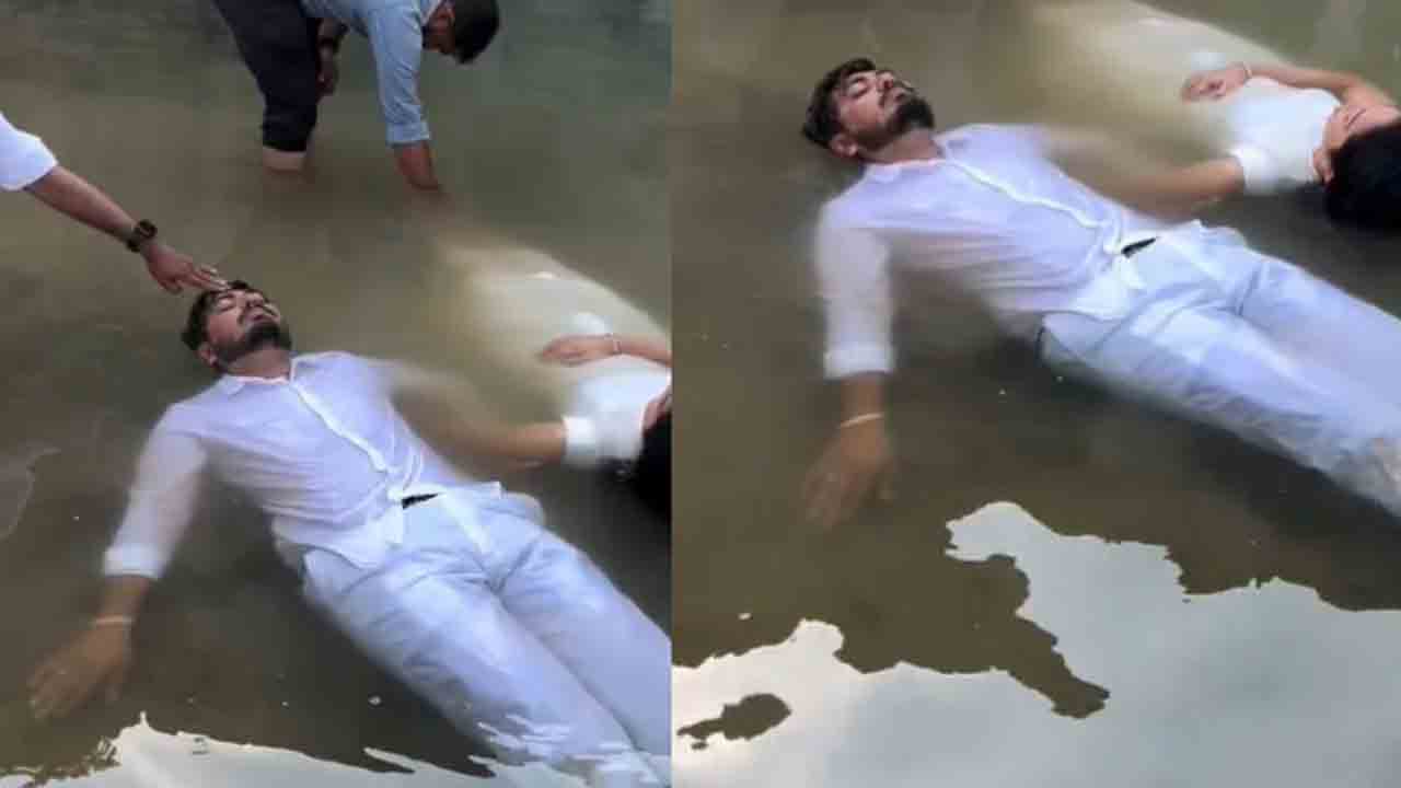Watch: శవాల మాదిరిగా నీటిలో తేలిన జంట.. వింత ప్రీ వెడ్డింగ్ షూట్ వీడియో వైరల్‌
