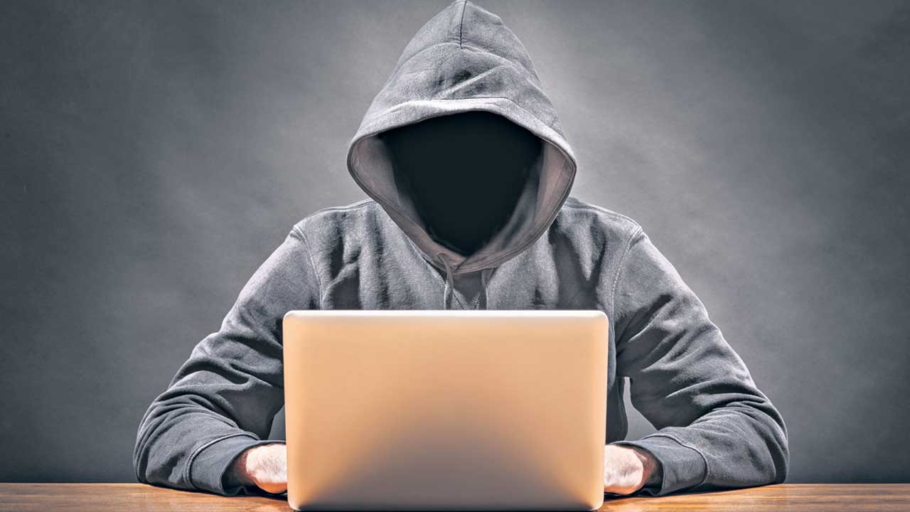 కేంద్రమంత్రి నిర్మలా వీడియో చూసి