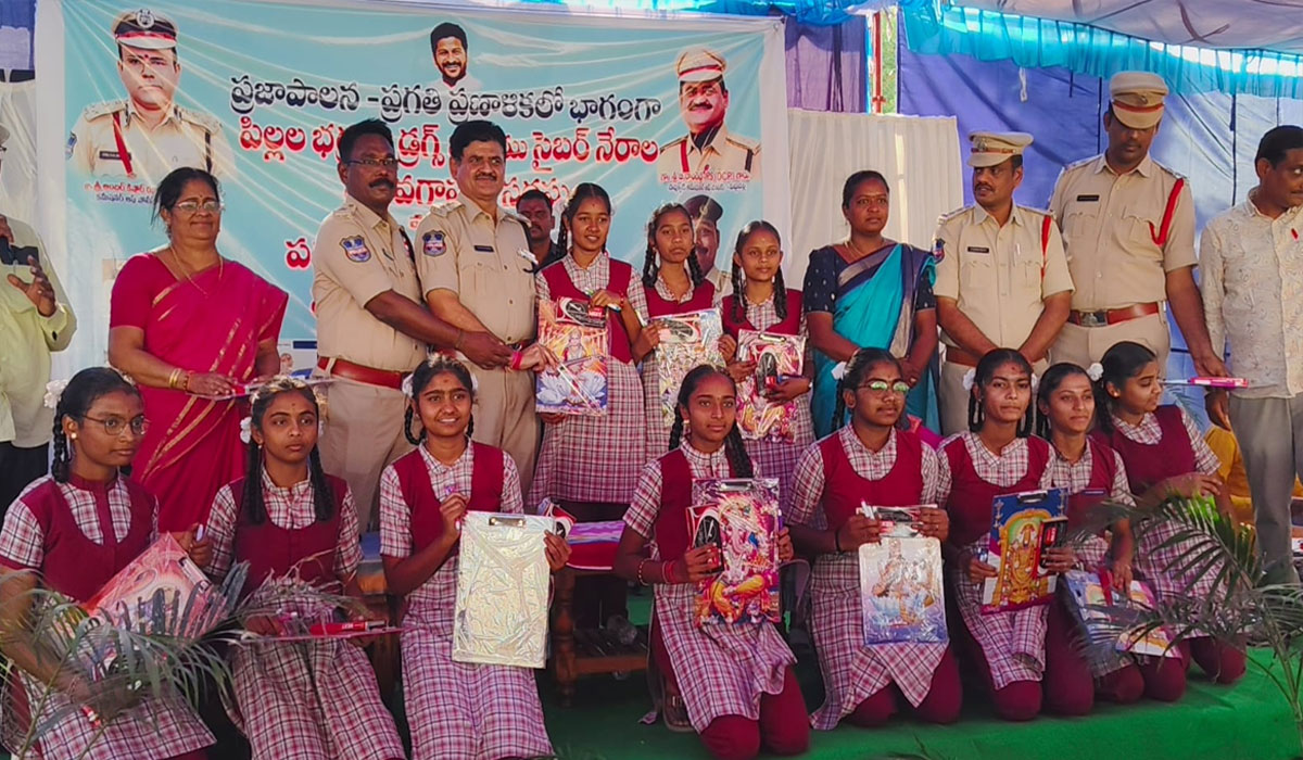 DCP Bhukya Ram Reddy | సమాజంలో గుర్తింపు వచ్చేలా లక్ష్యం ఎంచుకోవాలి.. పెద్దపల్లి డీసీపీ భూక్య రామ్ రెడ్డి