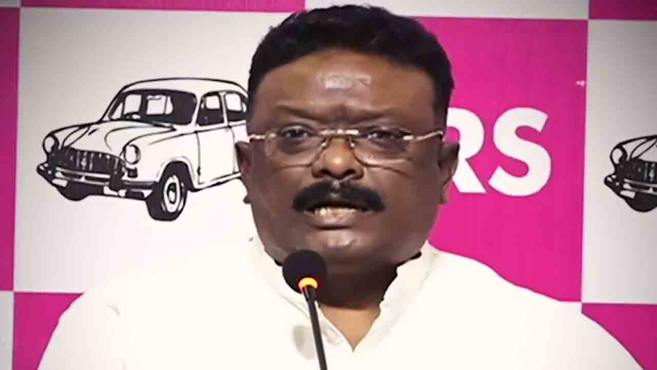 Dasoju Shravan kumar | పరిపాలన చేస్తున్నవా.. పరాచకాలు ఆడుతున్నవా..? సీఎం రేవంత్‌ రెడ్డిపై ఎమ్మెల్సీ దాసోజ్‌ శ్రవణ్‌ కుమార్‌ ఫైర్‌