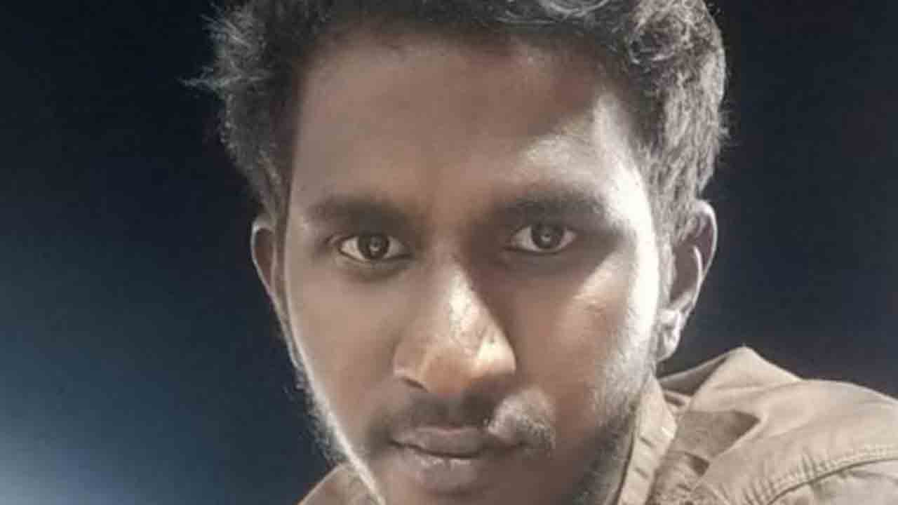 drunk man urinates on woman | ఆటోలో వెళ్తూ మహిళపై మూత్ర విసర్జన చేసిన తాగుబోతు.. కొట్టి చంపిన జనం