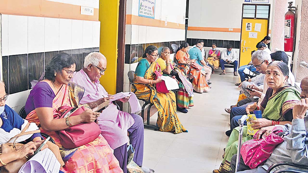 నగదు రహిత వైద్యం ఎప్పుడు?