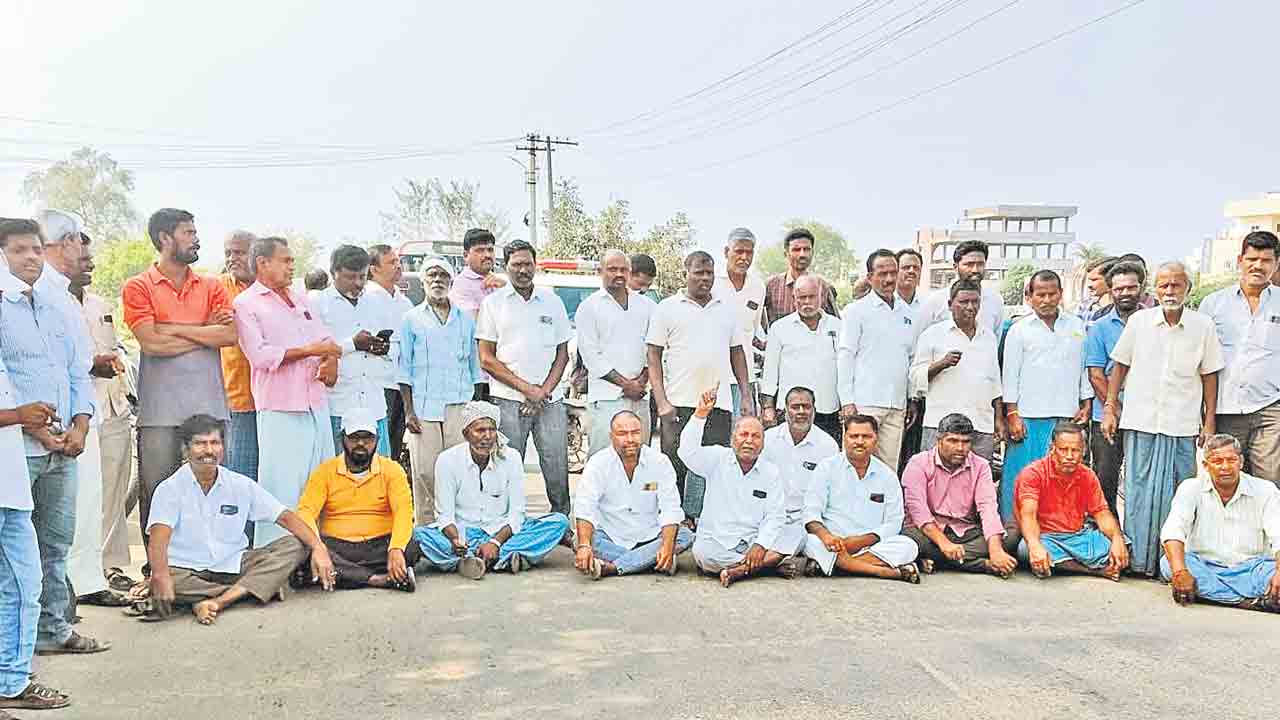 ఫిబ్రవరిలో యూరియా దెబ్బ!