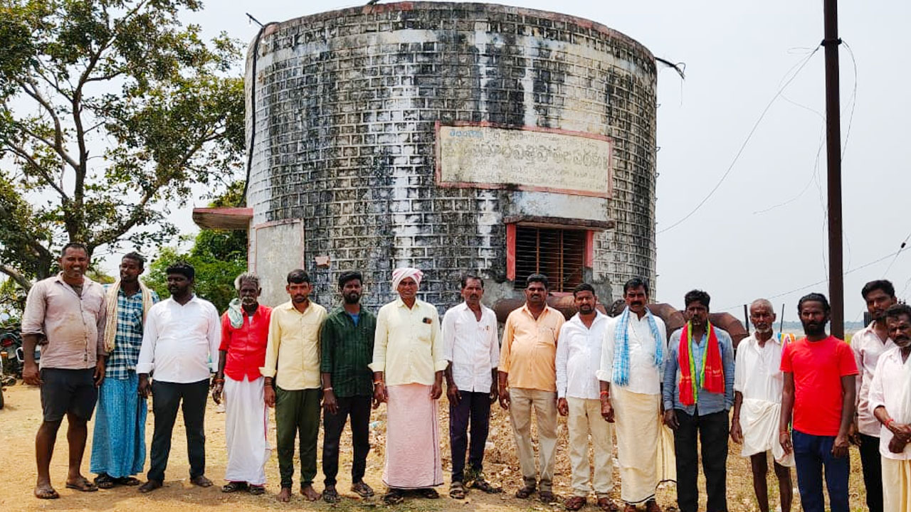 Irrigation water | ముడుమాల్ ఎత్తిపోతల పథకం ద్వారా సాగుకు నీటిని విడుదల చేయాలని రైతుల డిమాండ్‌