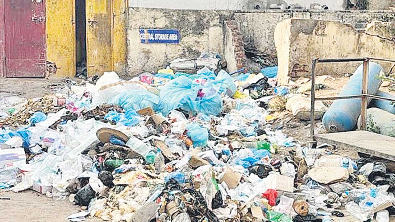 చెత్తపై చిత్తశుద్ధి ఏదీ?