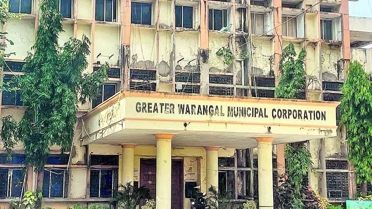 సర్కారు బకాయిలు రూ.80కోట్లు