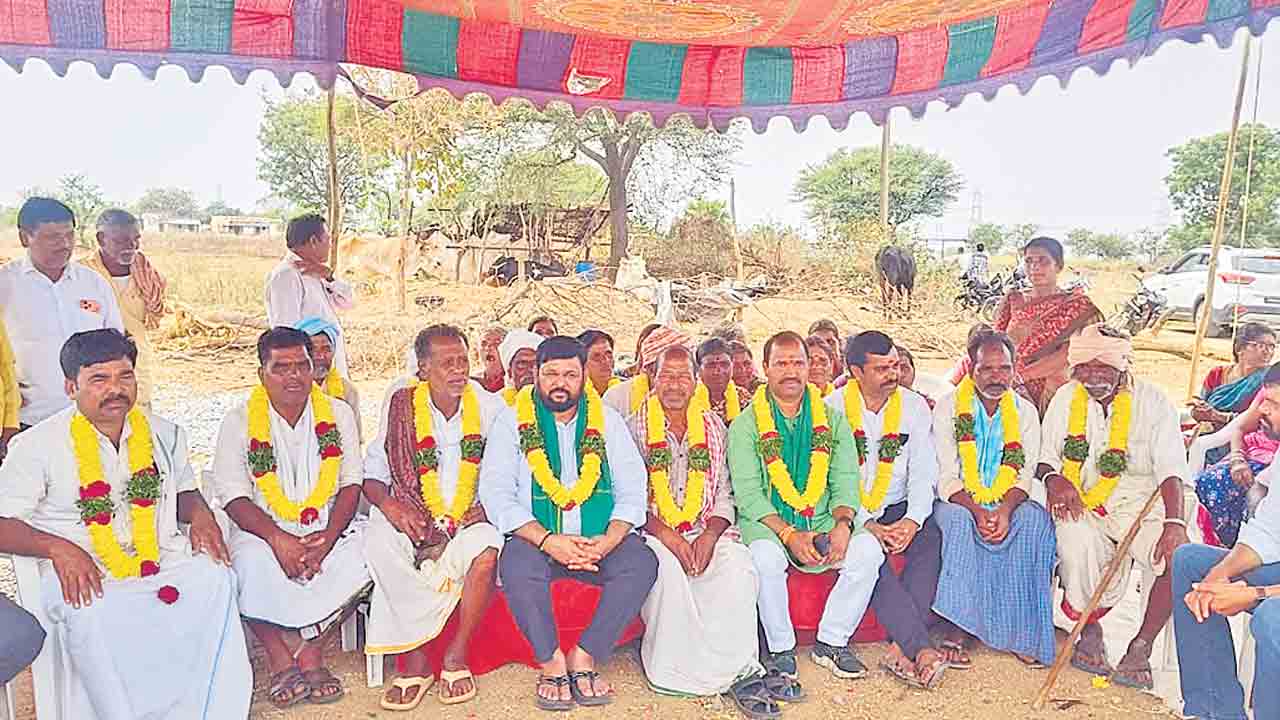 గ్రీన్‌ఫీల్డ్‌ రోడ్డు మాకెందుకు?.. మా భూములే మాకు కావాలి