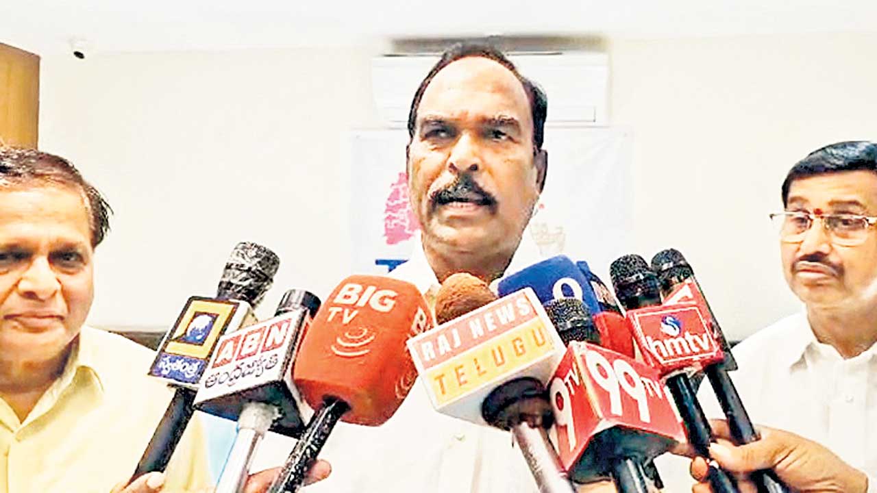 ఫుడ్‌ ఇండస్ట్రీని నిర్వీర్యం చేస్తున్నారు