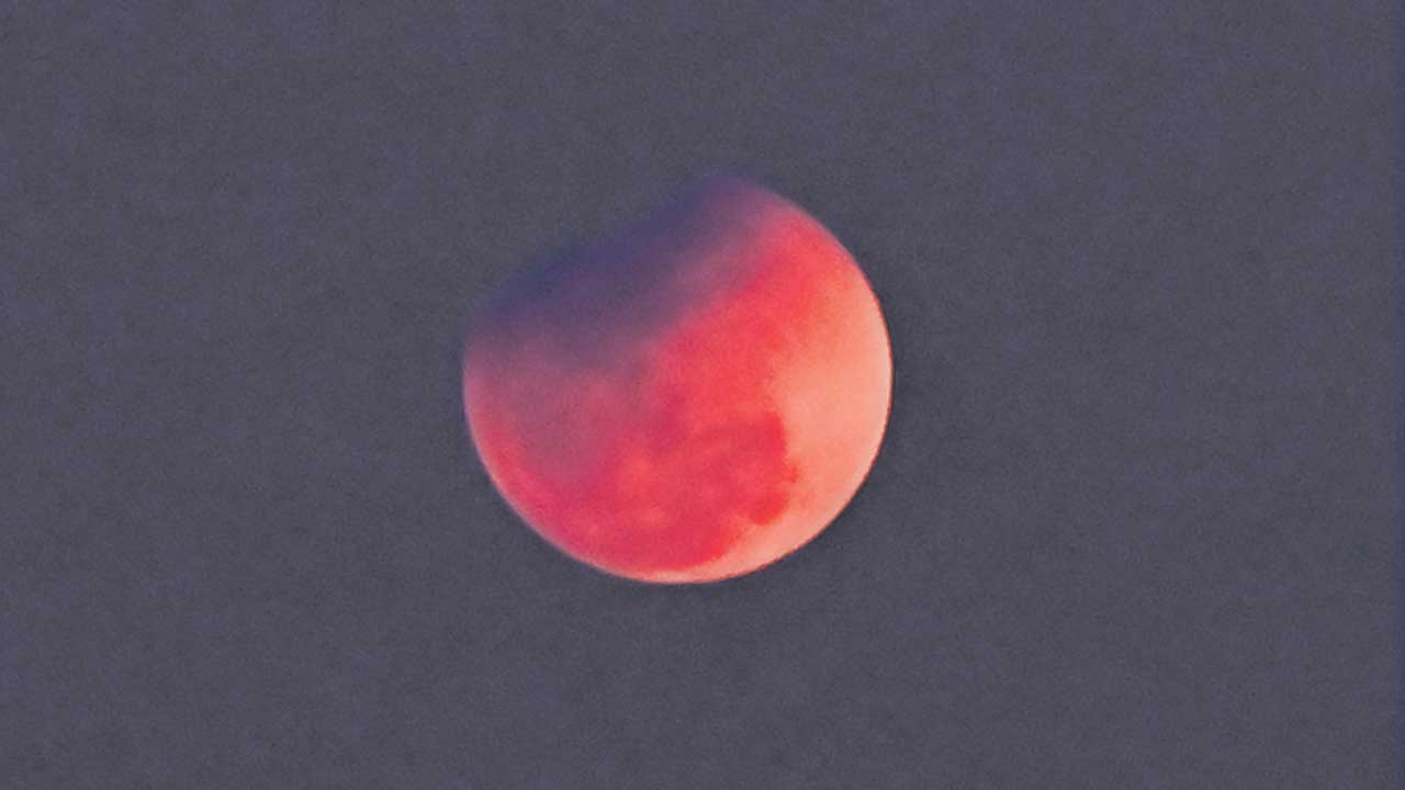 బ్లడ్‌మూన్‌ కనువిందు