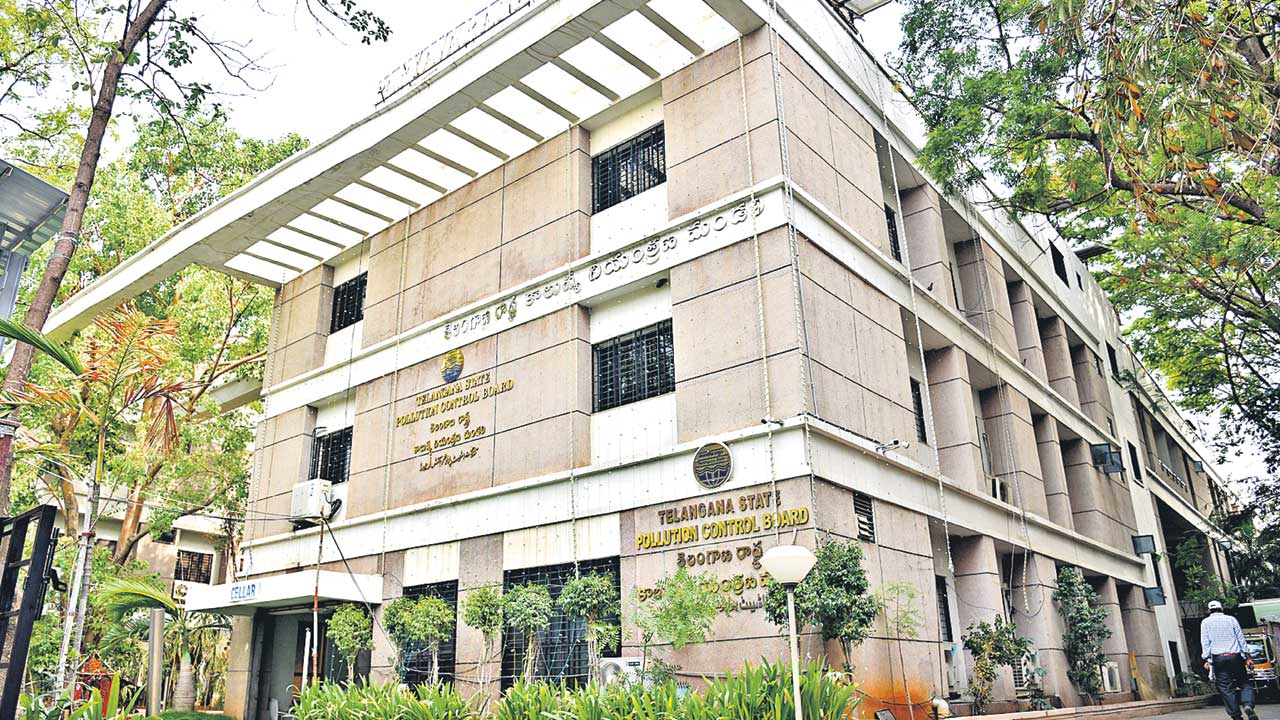 పీసీబీని వేధిస్తున్న సిబ్బంది కొరత