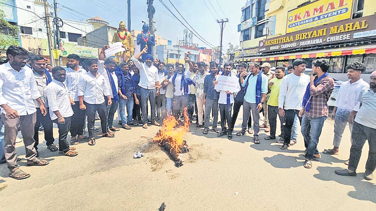 బడ్జెట్‌లో అన్యాయంపై ఆగ్రహం