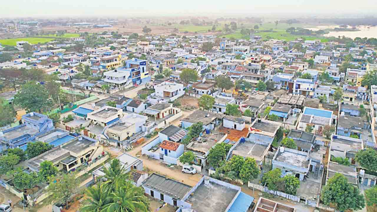 నిషేధిత జాబితాలో మరికొన్ని ఇండ్లు