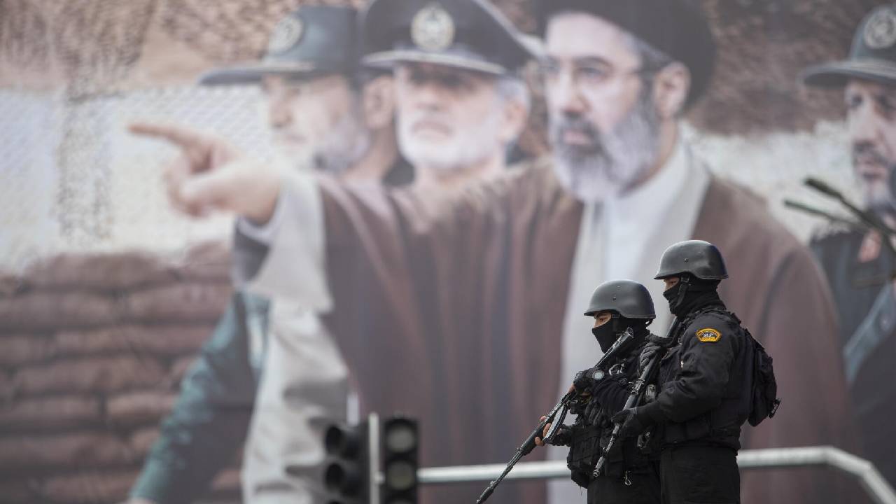 Iran warning | పోర్టులకు దూరంగా ఉండండి.. యూఏఈ వాసులకు ఇరాన్ వార్నింగ్.. ముస్లిం దేశాలు ఏకం కావాలని పిలుపు