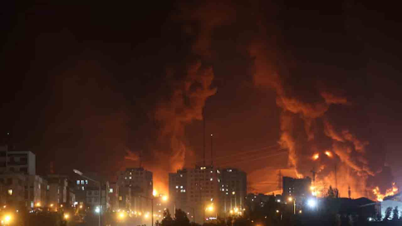 US miffed on Israel with WTF | ఇరాన్‌ ఆయిల్‌ నిల్వలపై ఇజ్రాయెల్‌ దాడులు.. ‘డబ్ల్యూటీఎఫ్‌’    పదజాలంతో అమెరికా ఆగ్రహం