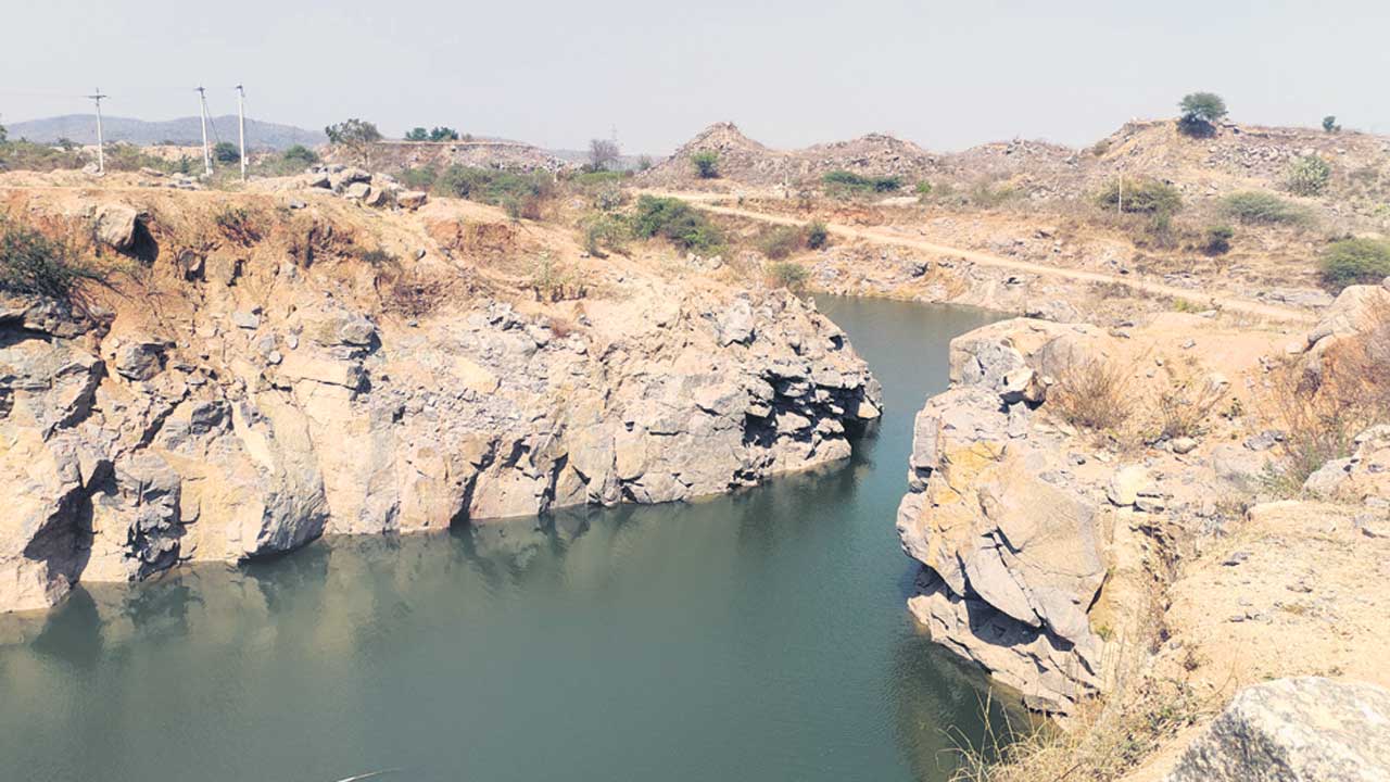 అడుగు పడదు.. ఆమోదం రాదు