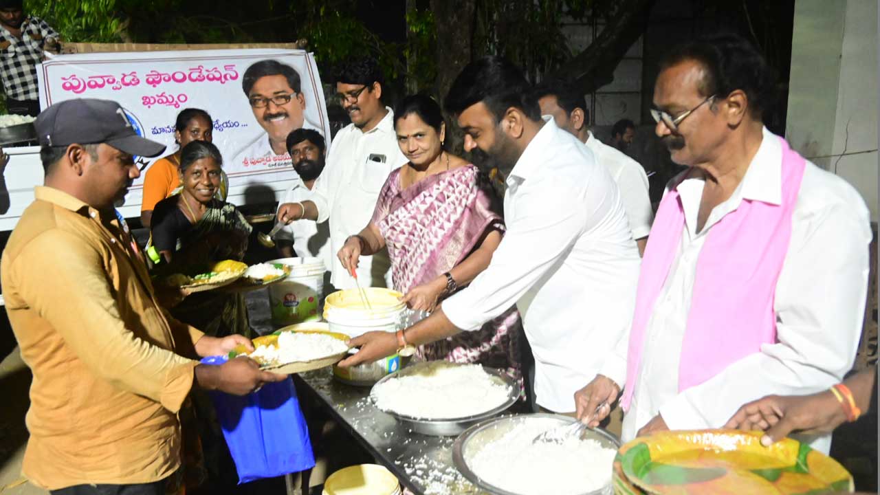 ప్రభుత్వం పక్కన పడేసినా.. అండగా ‘పువ్వాడ ఫౌండేషన్‌’