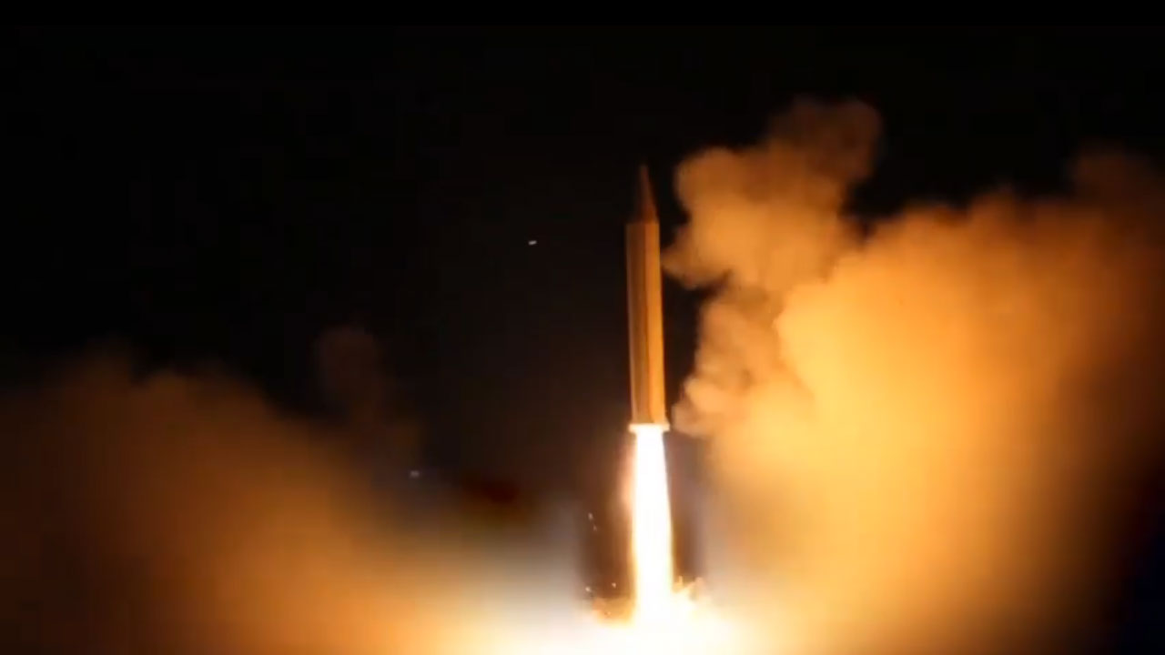 Khorramshahr-4 Missile: 2000 కిలోమీట‌ర్ల రేంజ్‌.. 1 ట‌న్‌ వార్‌హెడ్స్‌తో.. ఖొర్ర‌మ్‌షార్ క్షిప‌ణి ప్ర‌యోగించిన ఇరాన్‌.. వీడియో