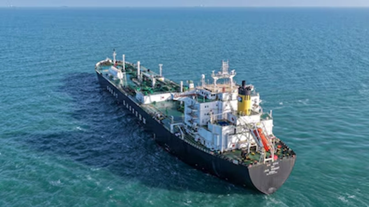 LPG Tankers | గల్ఫ్ నుంచి భారత తీరంవైపు రెండు ఎల్పీజీ నౌకలు