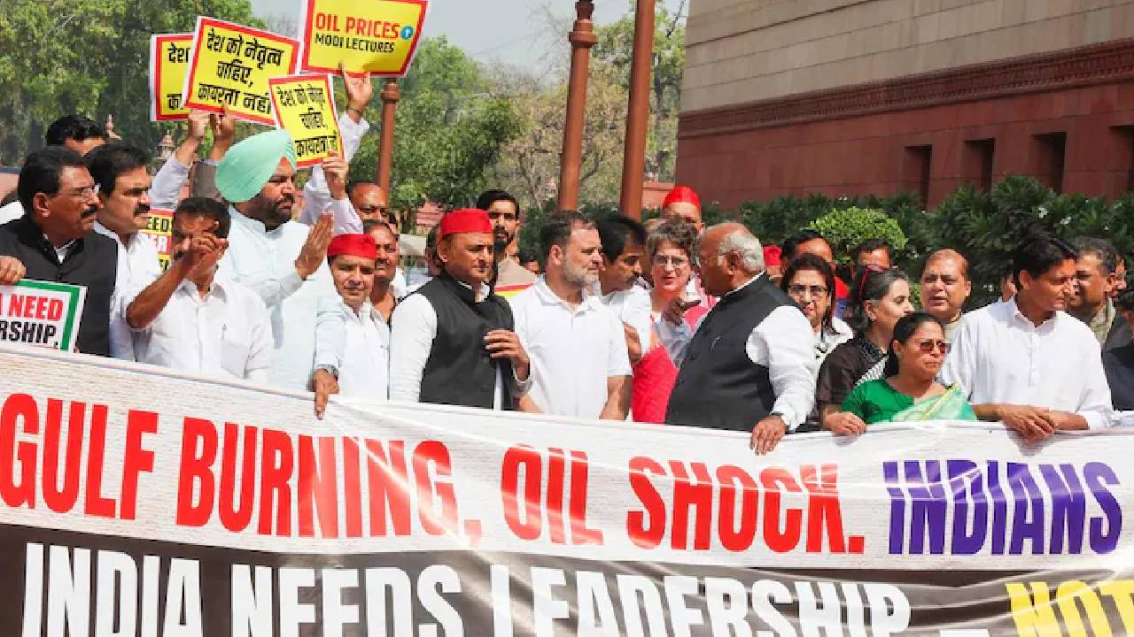 Lok Sabha | లోక్‌సభలో రూటు మార్చిన ప్రతిపక్షం.. ఓంబిర్లాపై అవిశ్వాస తీర్మానంపై కాదు.. ఇరాన్‌ యుద్ధంపై చర్చకు పట్టు