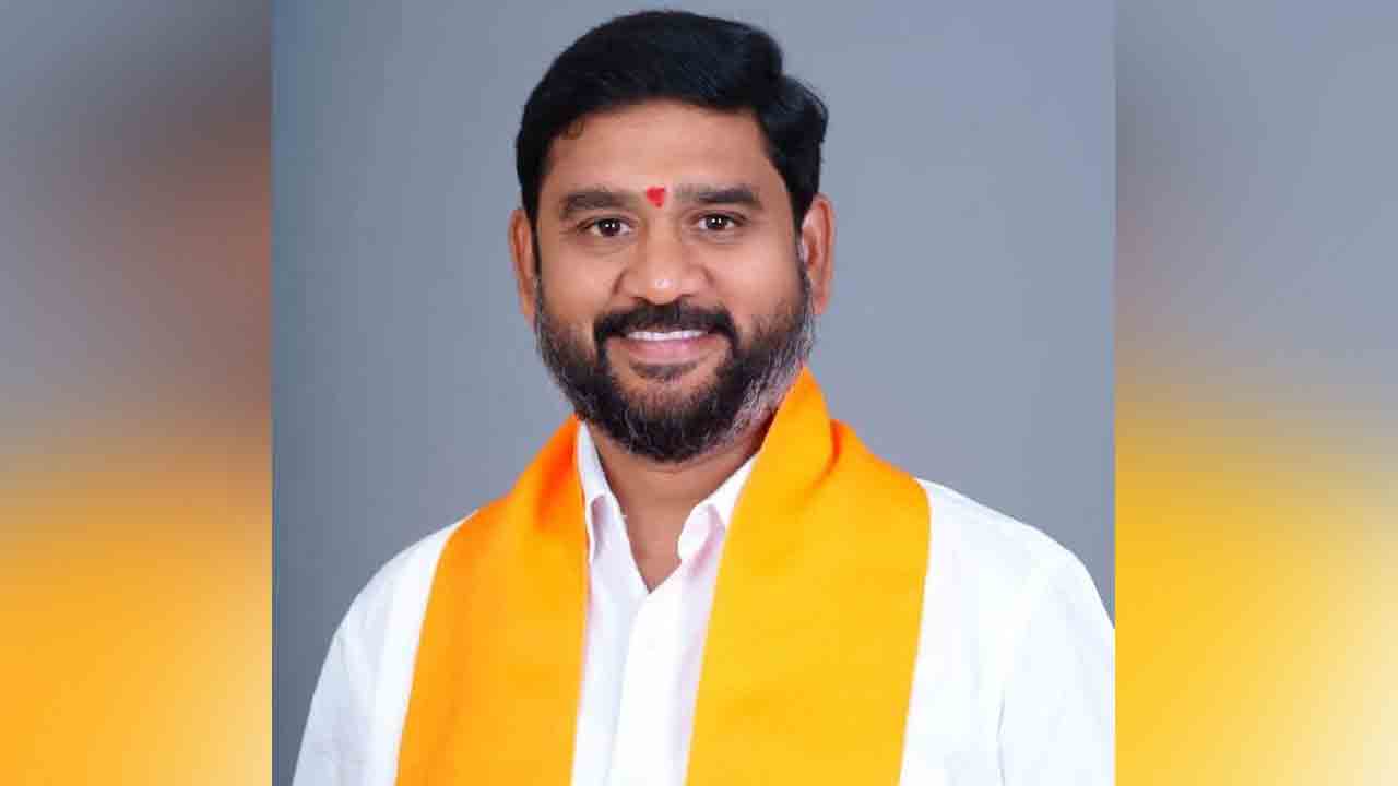 గ్రామాల్లో బ్లీచింగ్‌ కొనేందుకూ నిధుల్లేవు.. బీజేపీ ఎమ్మెల్యే పాల్వాయి హరీశ్‌బాబు