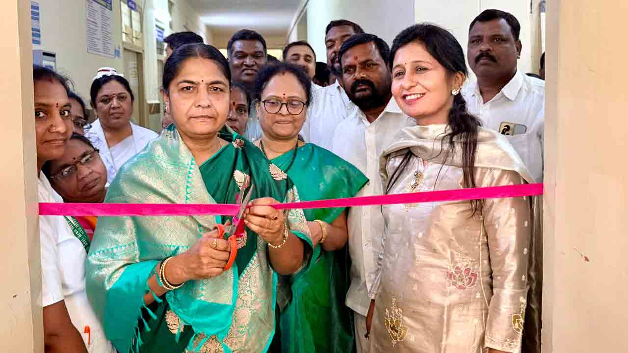 HPV vaccination | అర్హులైన బాలికలకు హెచ్‌పీవీ టీకాలు వేయించాలి : ఎమ్మెల్యే సునీతాలక్ష్మారెడ్డి