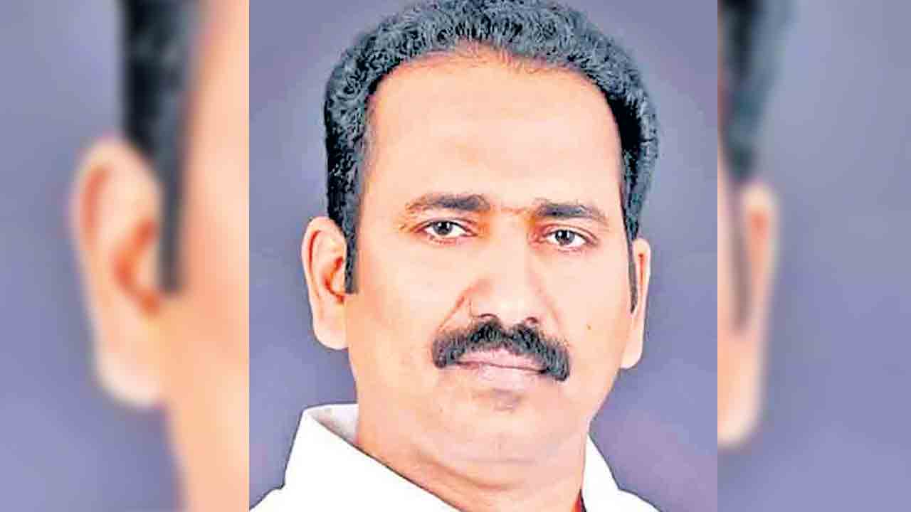 టీచర్ల వేతనాలు కమిషన్‌కెందుకు?