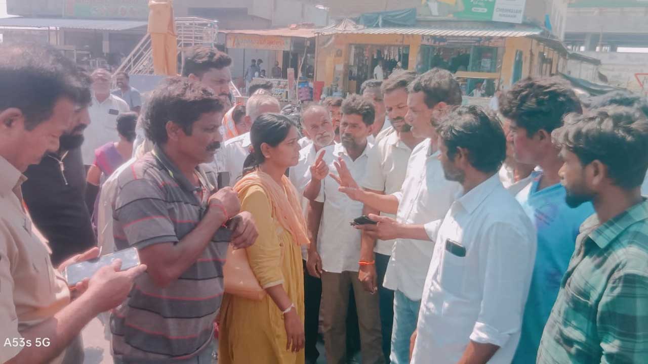 బాలికను గర్భవతిని చేసింది ఆమె బంధువే..