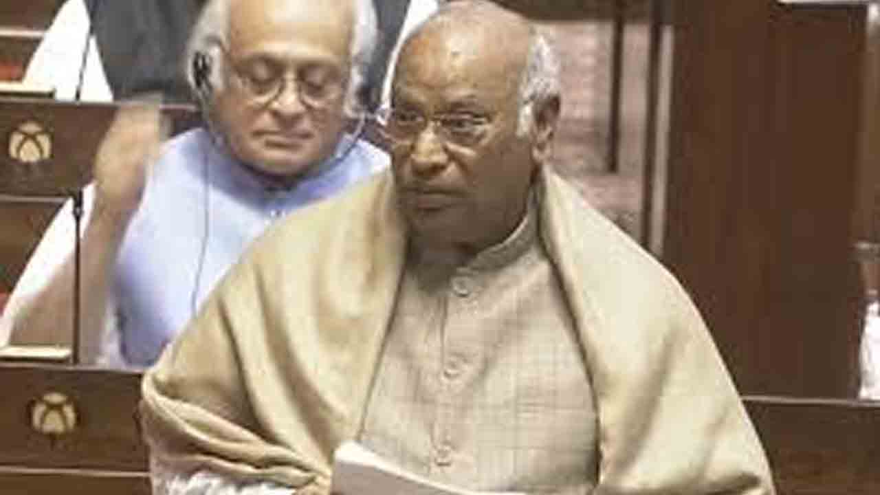 మాతో డేటింగ్‌.. మోదీతో పెండ్లి!