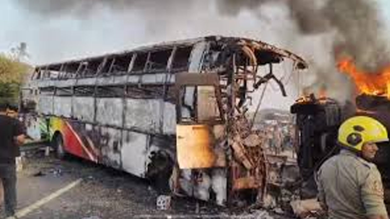 Markapuram Incident | మార్కాపురం ఘటనా ప్రాంతాన్ని పరిశీలించిన ఏపీ మంత్రులు