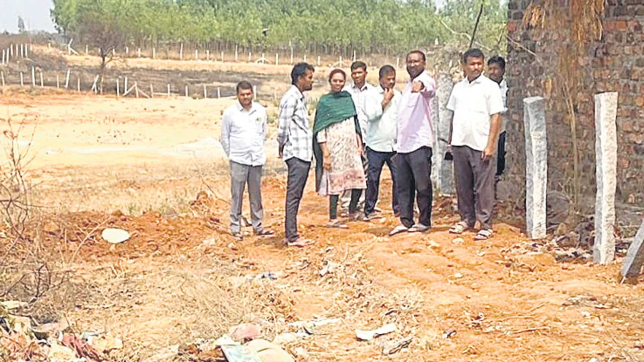 దేవుడి భూములకు ఎసరు!